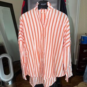 Papinelle button up top